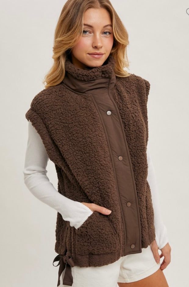 Sherpa Expresso Vest